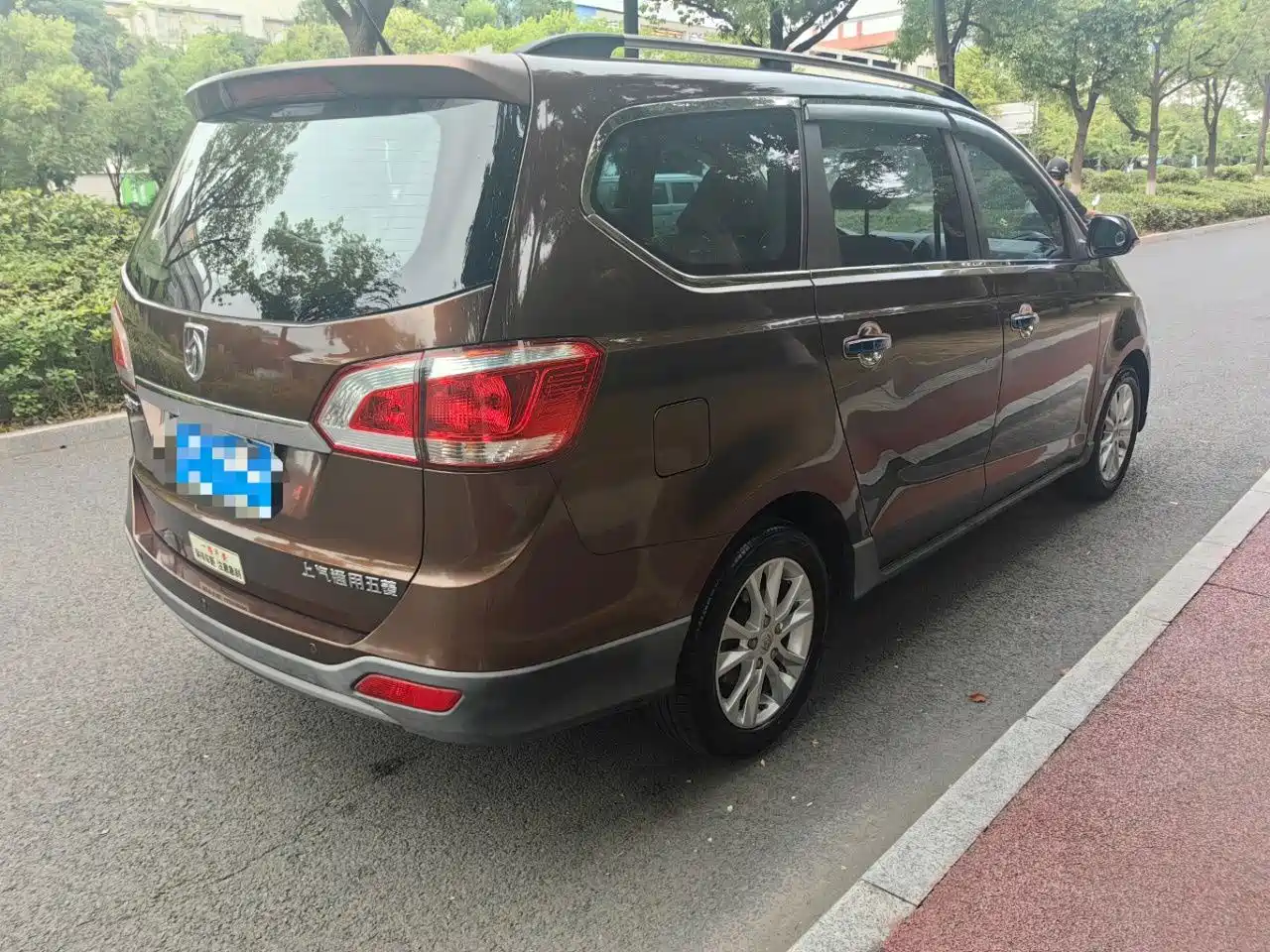 Baojun 730 2015 2014 1.5L Manual Standard 7-seater