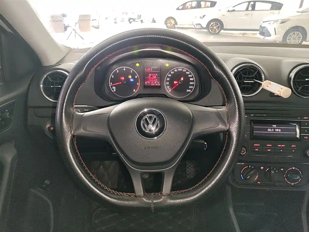 Volkswagen Jetta 2017 1.4L Manual Fashion фото 11