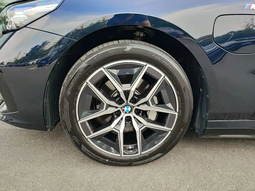 BMW i5 2026 2025 eDrive 40L M Sport Package