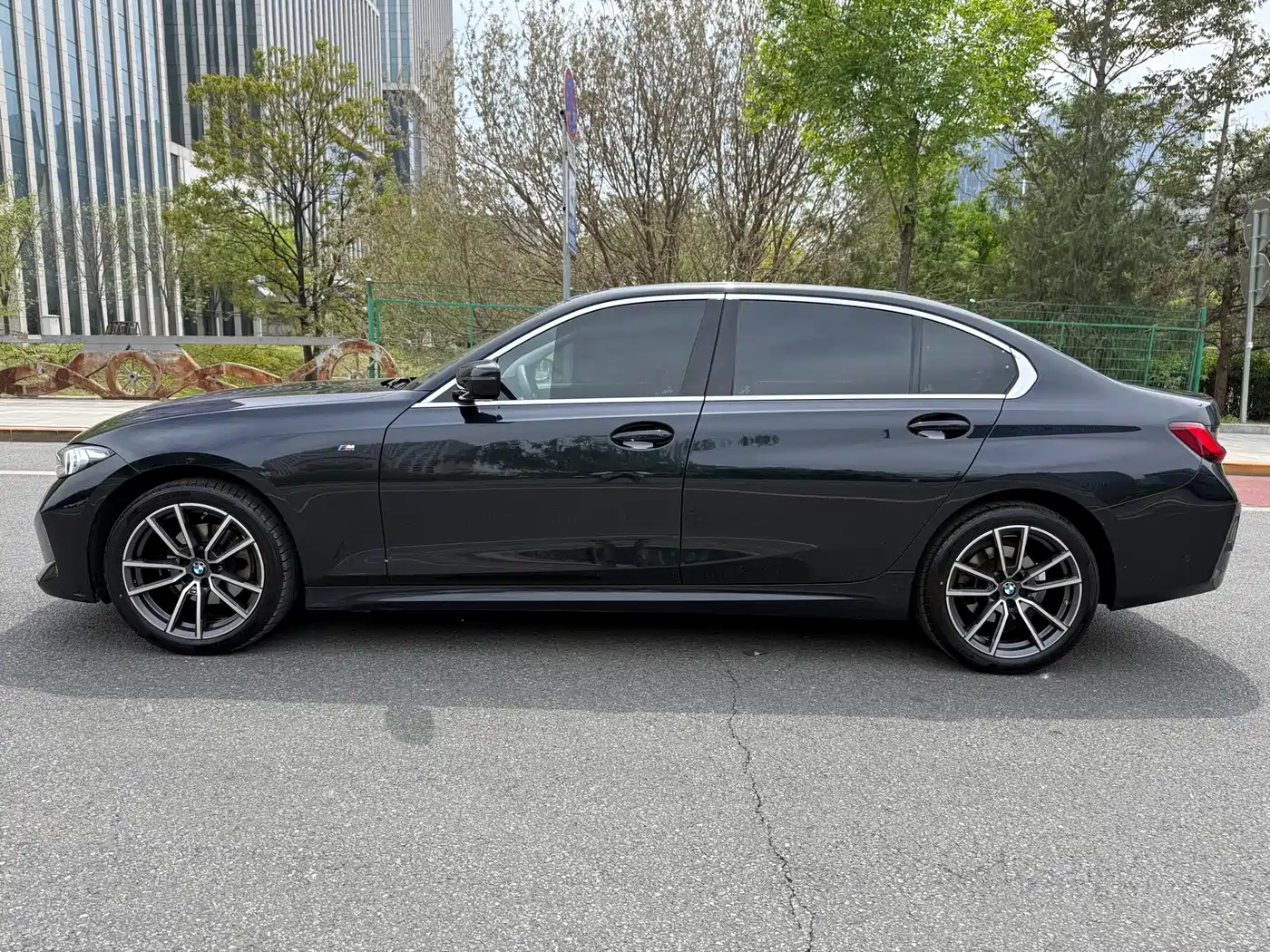 BMW 3 Series 2024 325Li M Sport Package фото 5