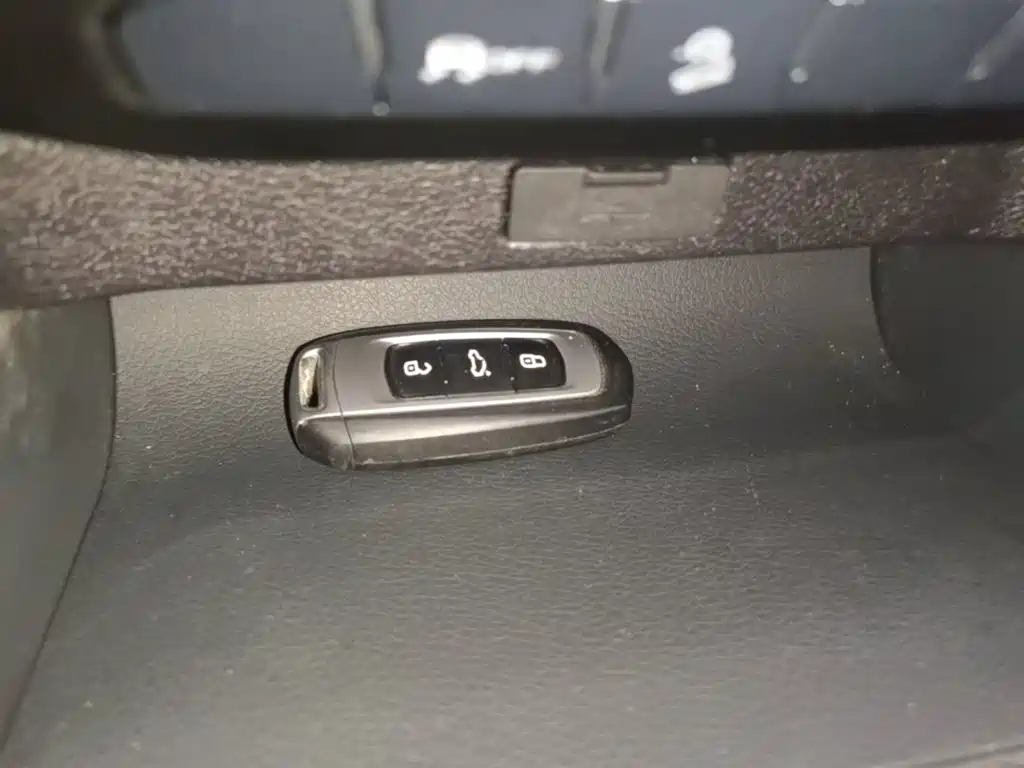 Geely Emgrand X6 2016 2016 1.8L Manual Luxury