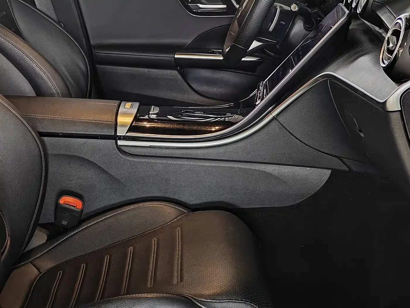 Mercedes-Benz C-Class 2022 Facelift C 260 L Sport фото 8