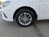 Фото 23 - Geely Vision