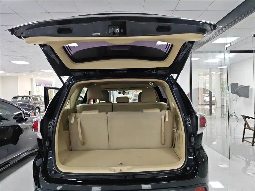 Toyota Highlander 2017 2.0T 4WD Elite 7-Seater фото 15