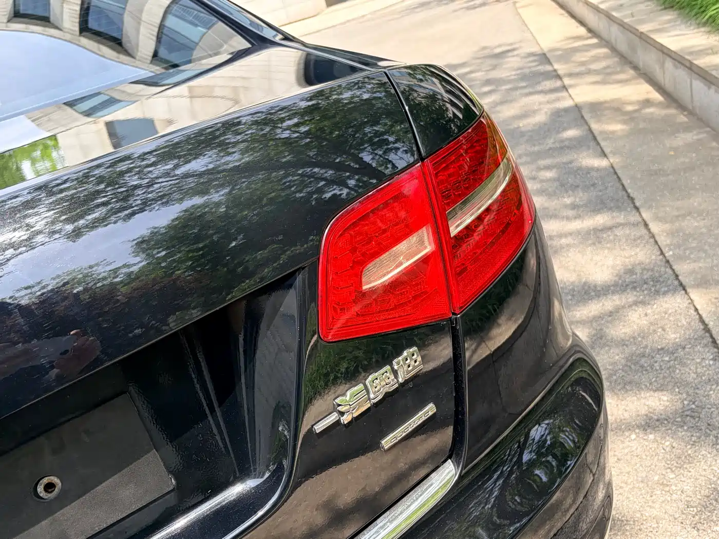 Audi A6L 2010 3.0 TFSI quattro Luxury фото 5