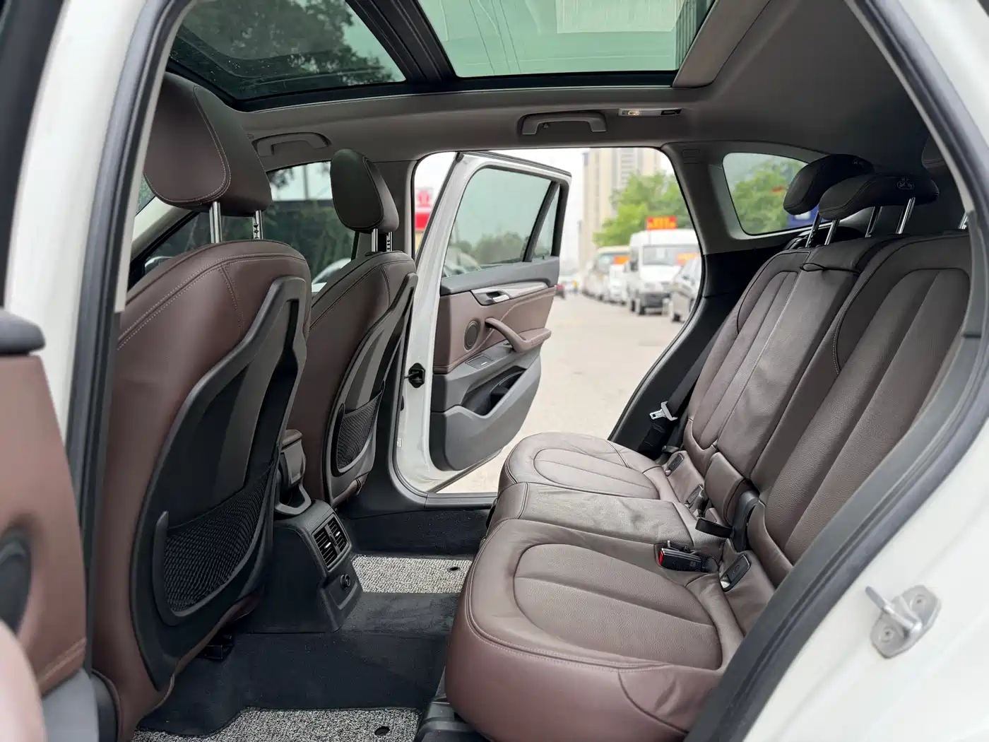 BMW X1 2018 sDrive20Li Leading Model фото 10