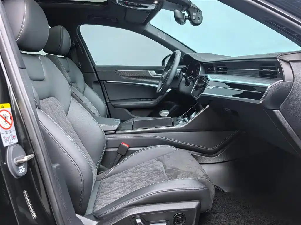 Audi A6L 2024 55 TFSI quattro Exclusive Dynamic фото 12