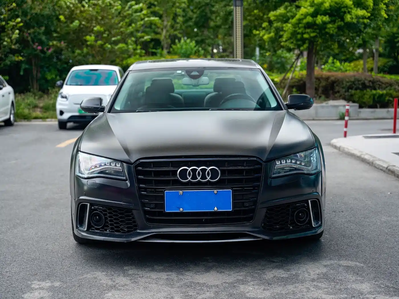 Audi A8 2011 A8L 3.0 TFSI quattro Premium (245kW) фото 2