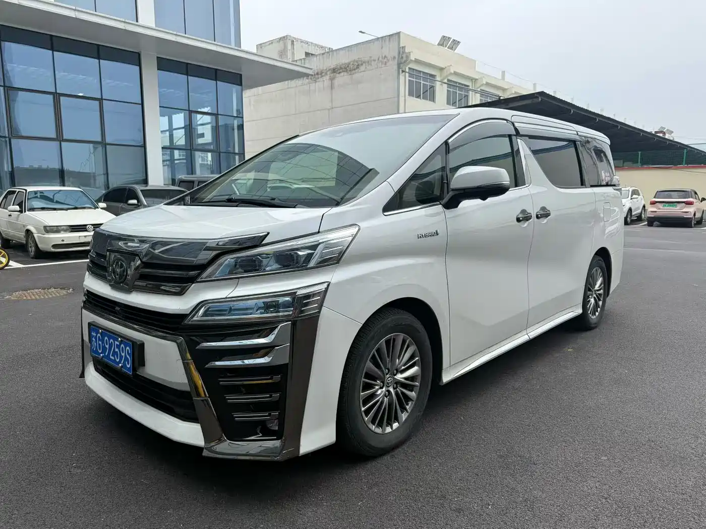 Toyota Vellfire 2019 Hybrid 2.5L HV Premium Edition