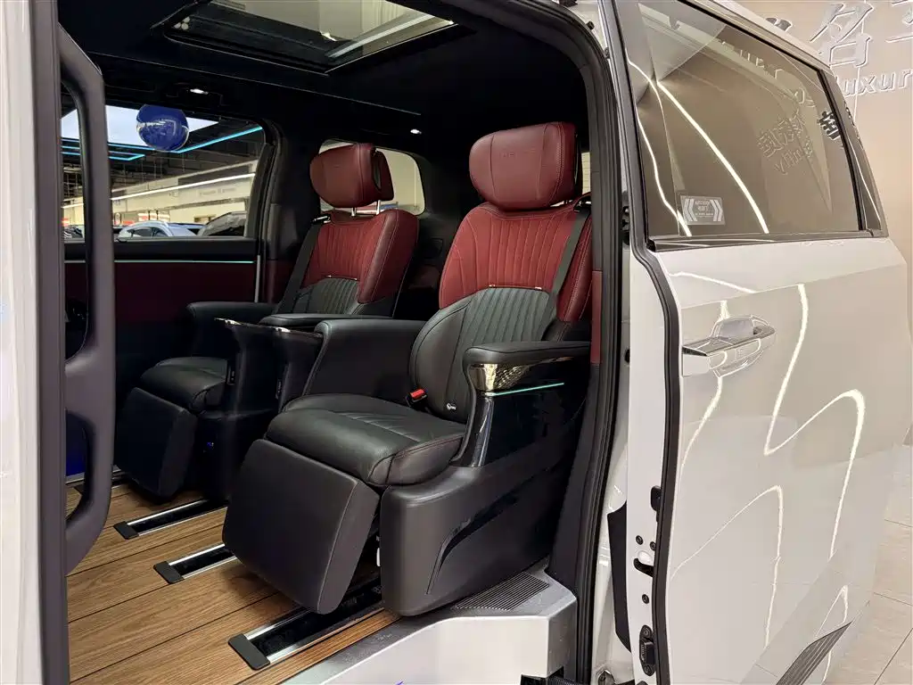 GAC TRUMPCHI M8
