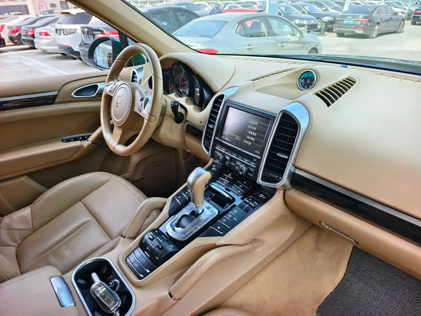 Porsche Cayenne 2011 Cayenne 3.0T фото 15