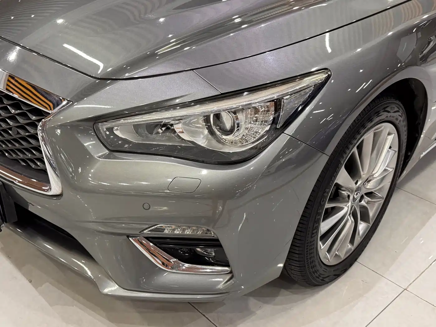 Infiniti Q50L 2020 2018 2.0T Premium Edition (China VI)