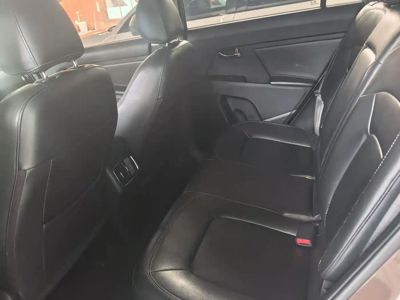 Kia Sportage 2016 2.0L Automatic 2WD GLS фото 5
