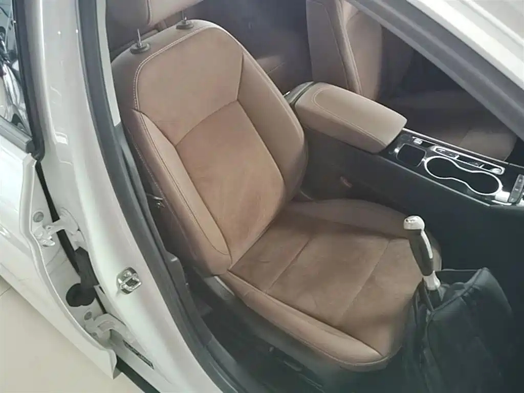 Buick Regal 2024 Model 28T Premium фото 25