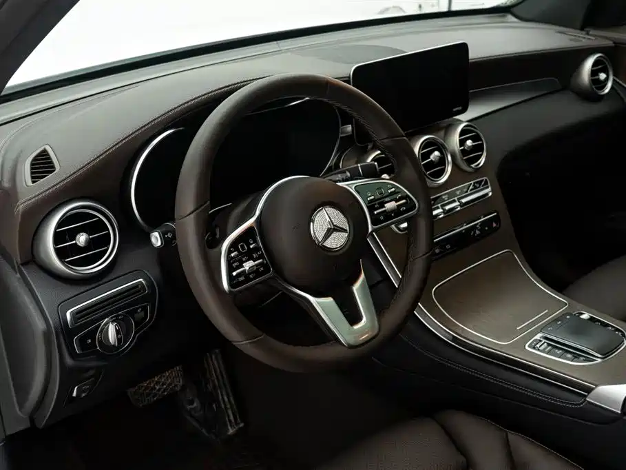 Mercedes-Benz GLC 2020 Facelift GLC 300 L 4MATIC Dynamic фото 18