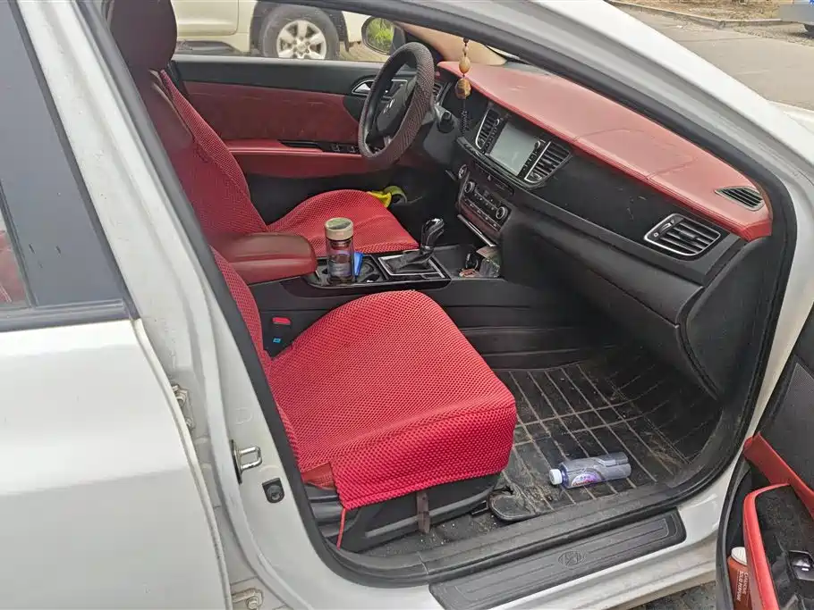 Hyundai Mistra 2014 1.8L Auto Comfort GL фото 8