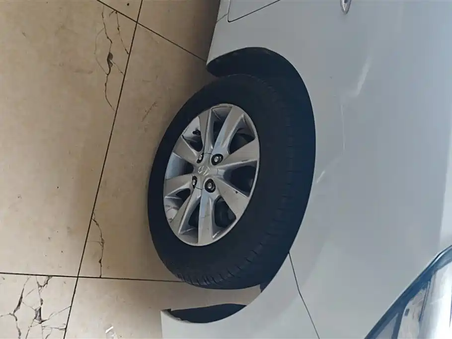 Hyundai Verna 2014 1.4L Manual Fashion GS фото 6