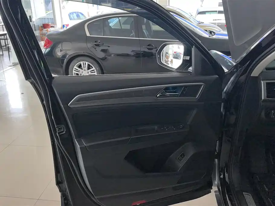 Volkswagen Teramont 2017 380TSI 4WD Luxury Edition фото 7