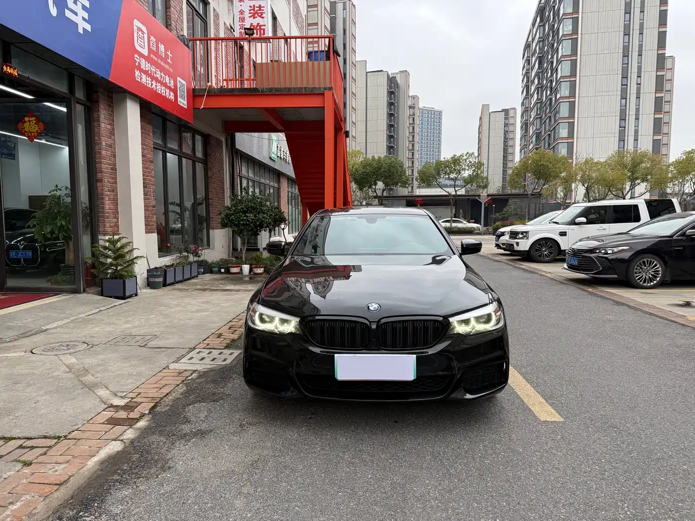 BMW 5 Series 2019 Facelift 530Li Leading M Sport Package фото 2