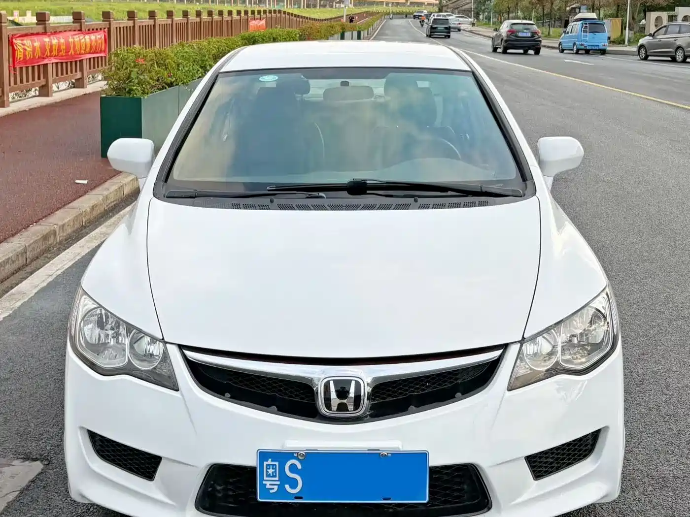 CIIMO CIIMO 2012 2012 1.8L Automatic
