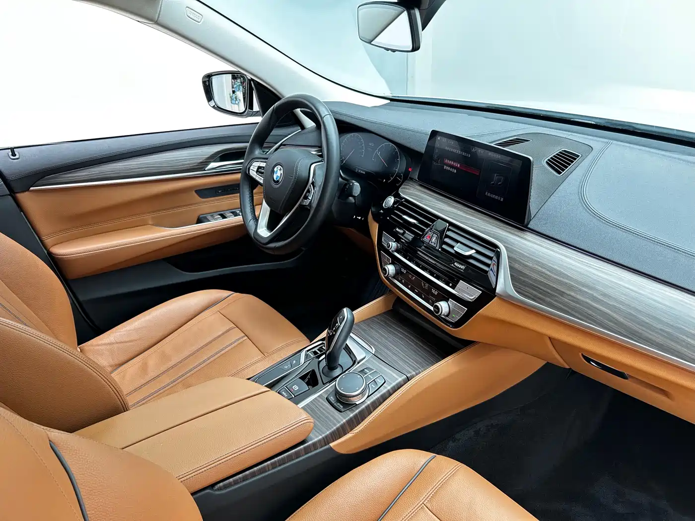 BMW 6 Series GT 2019 630i Luxury Design Package фото 20