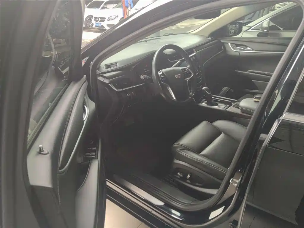 Cadillac XTS 2018 28T Technology фото 16