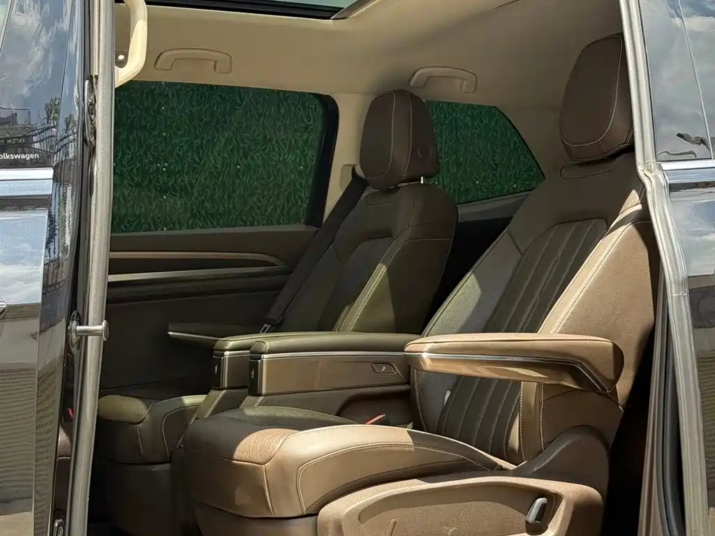 Volkswagen Viloran 2020 330TSI Luxury Edition фото 8