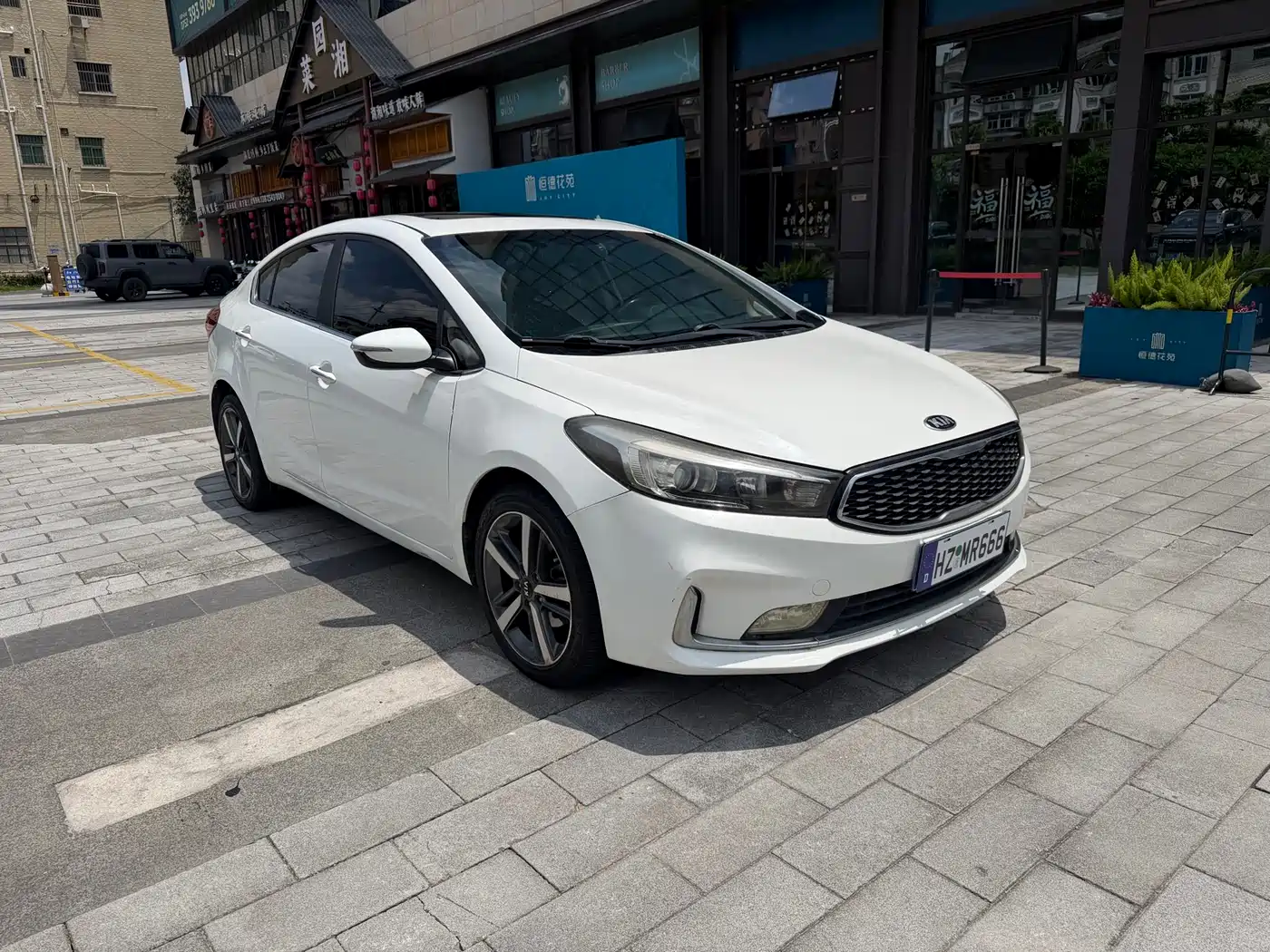 Kia K3 2017 1.6L Automatic 15th Anniversary Special GLS фото 3