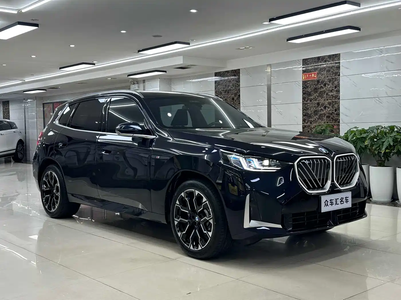 BMW X3 2025 xDrive30L Premium M Sport Package фото 3