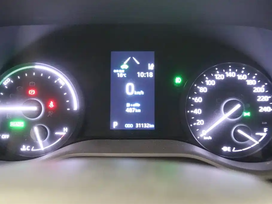 Toyota Granvia 2023 2.5L Hybrid Comfort Edition фото 7