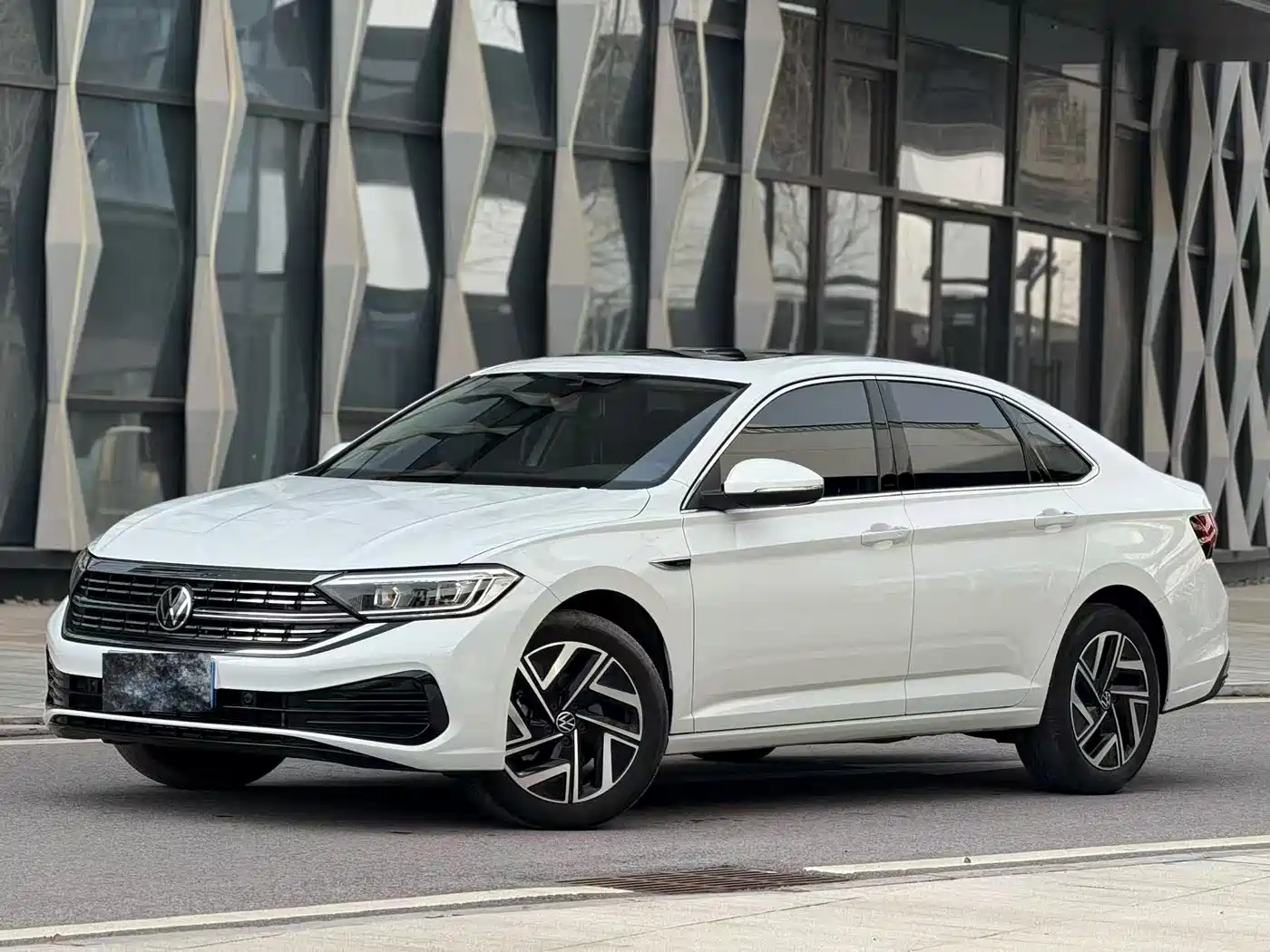 Volkswagen Sagitar 2025 Facelift 300TSI DSG Beyond Edition