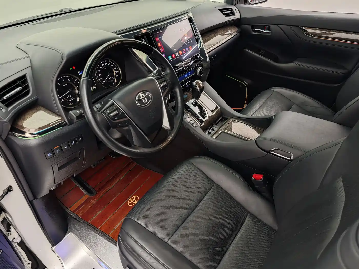 Toyota Alphard 2018 Facelift 3.5L Premium Edition фото 7