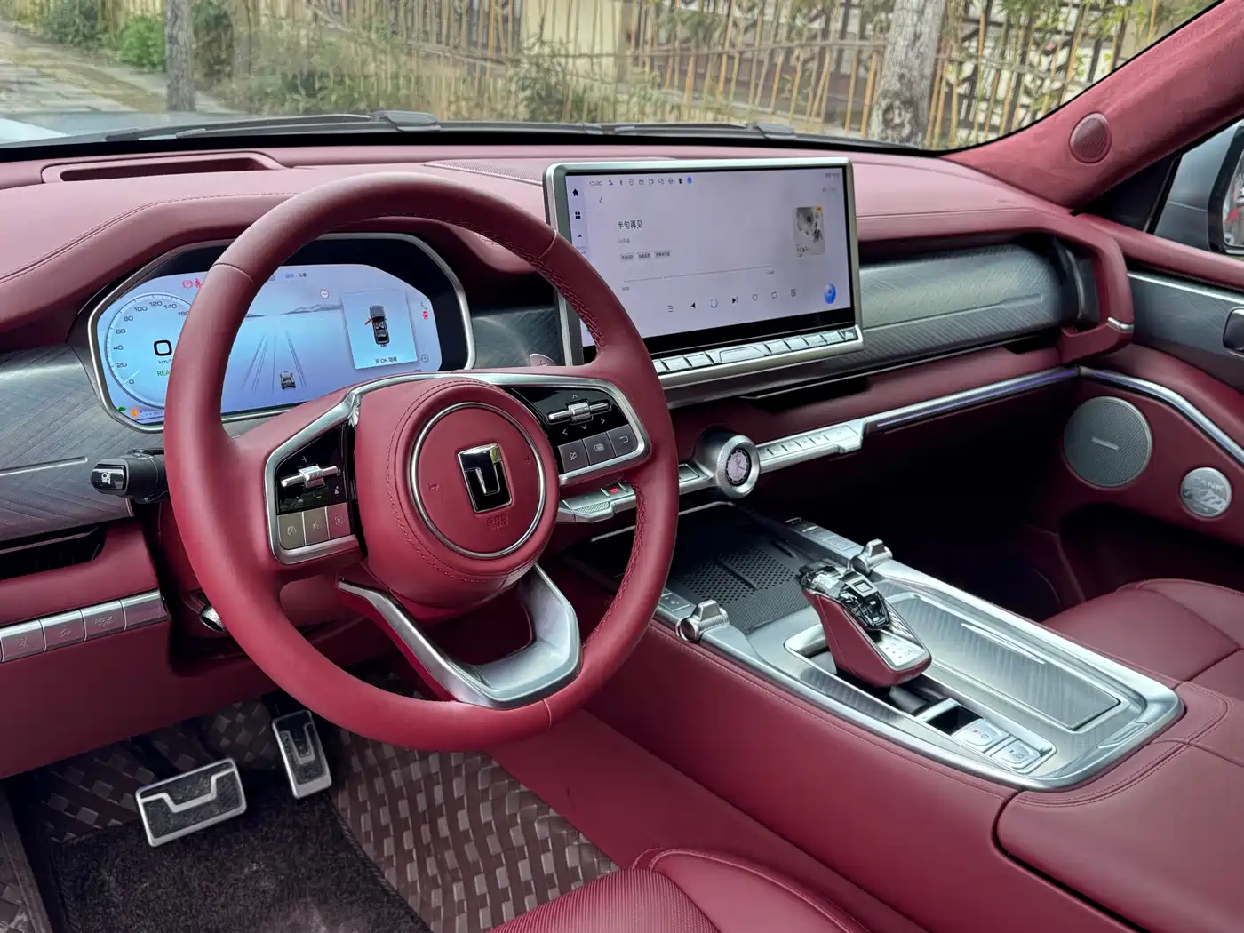 TANK TANK 700 NEW ENERGY