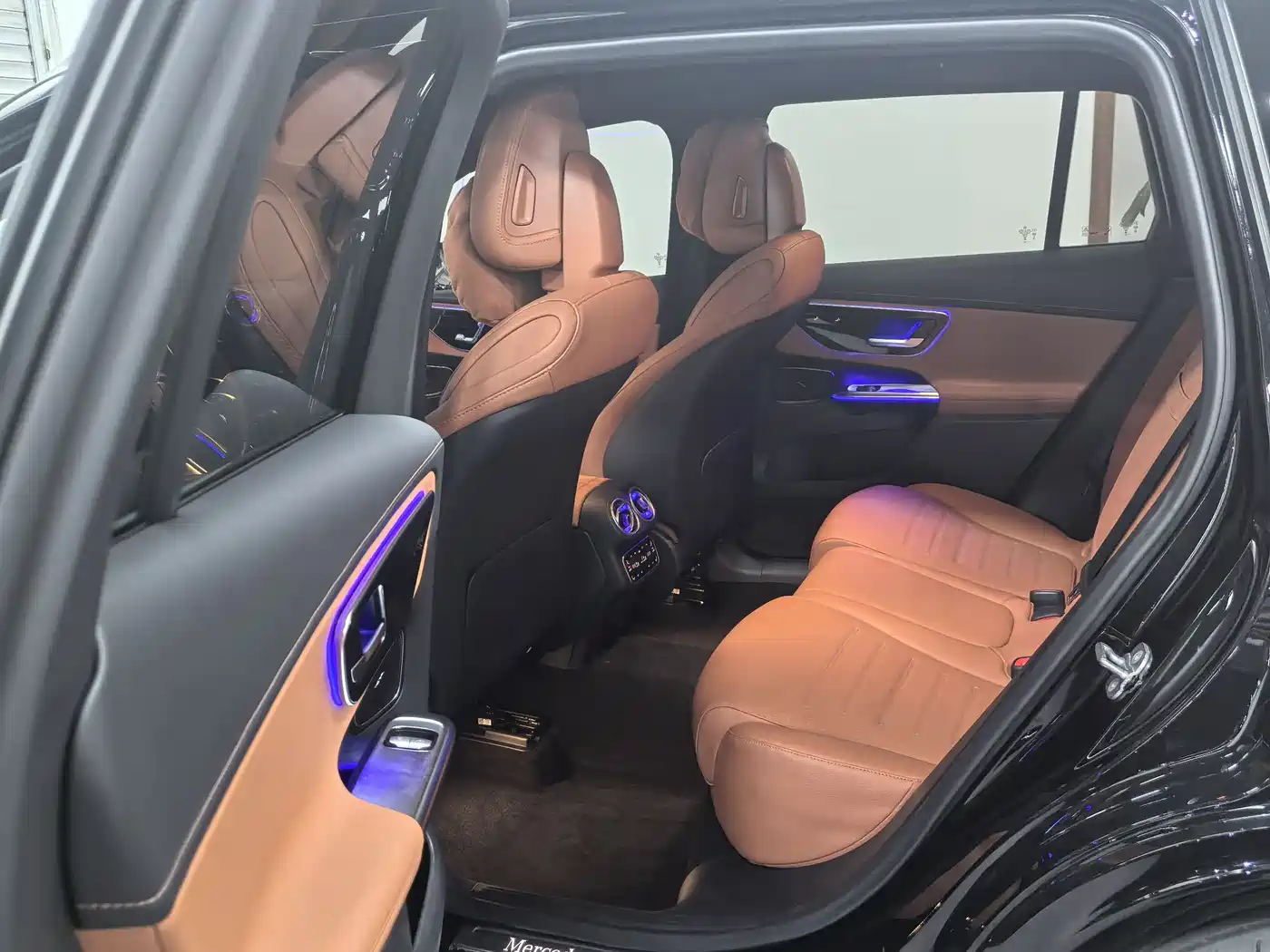 Mercedes-Benz GLC 2024 GLC 300 L 4MATIC Dynamic 5-seater фото 13