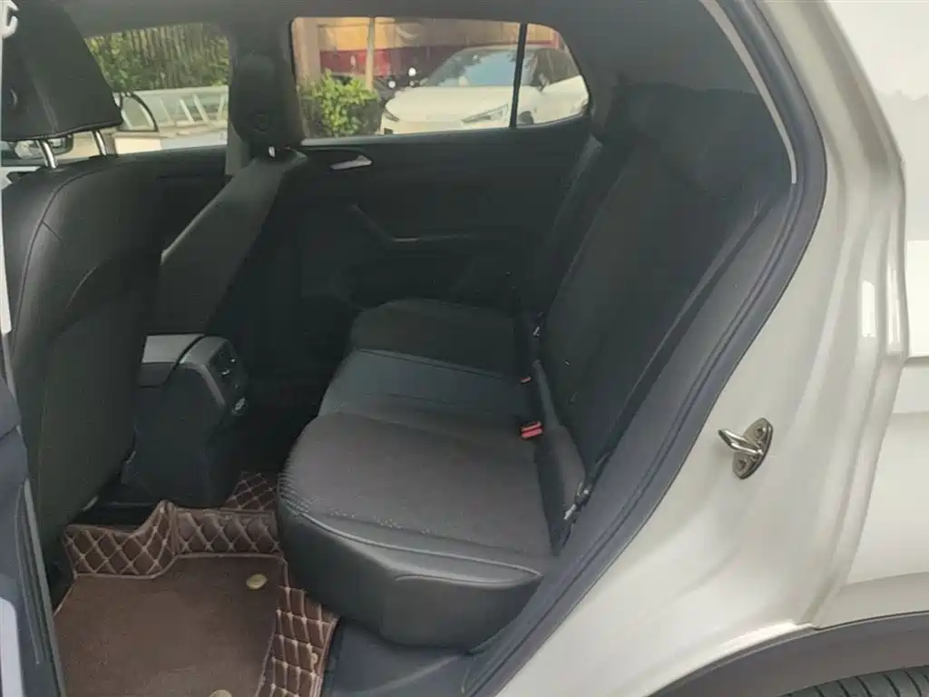 Volkswagen Tanying 2021 1.5L Automatic Smart Connect Edition фото 17