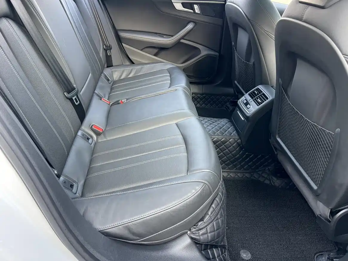 Audi A4L 2024 40 TFSI Luxury Dynamic фото 9