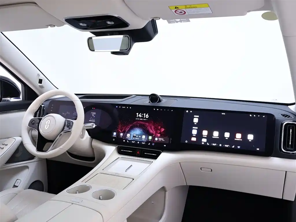 AITO Wenjie AITO M8 2025 Model Extended Range Max+ Edition 53.4kWh 6-Seater фото 20