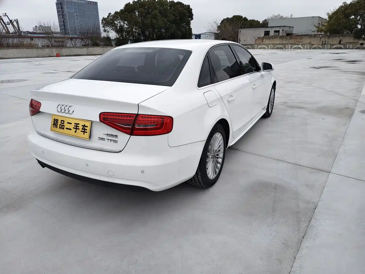 Audi A4L 2015 35 TFSI Auto Comfort фото 10