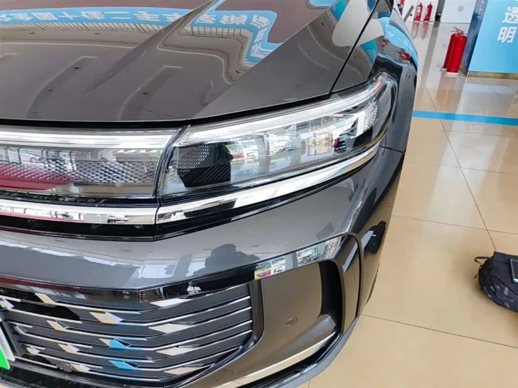 Volkswagen Talagon 2025 Model 450TSI AWD Premium 6-Seater фото 24