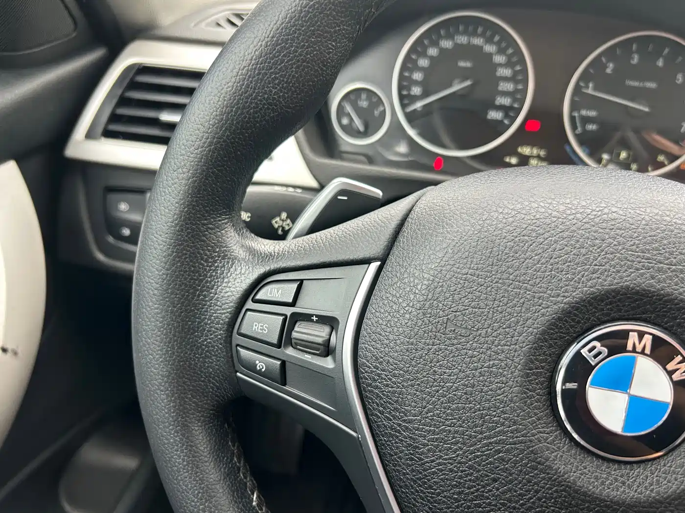 BMW 3 Series 2015 328Li xDrive Fashion фото 30
