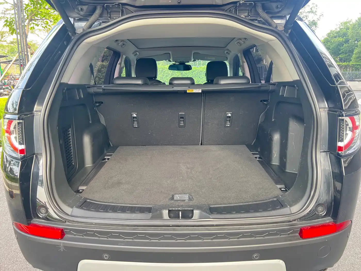 Land Rover Discovery Sport 2018 240PS SE Edition фото 30