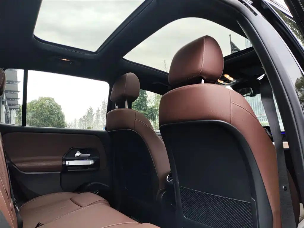 Mercedes-Benz GLB 2025 GLB 220 Dynamic фото 13