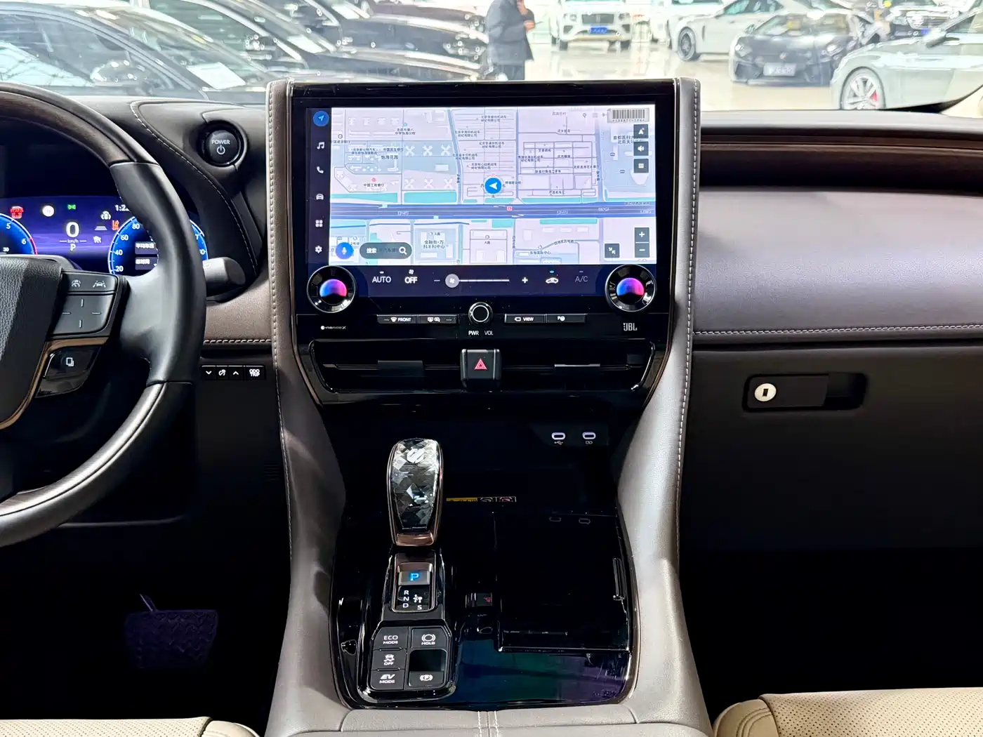 Toyota Alphard 2025 Hybrid 2.5L Prestige Gold Edition фото 19