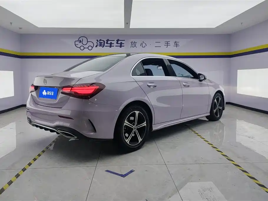 Mercedes-Benz A-Class 2023 A 200 L Fashion фото 3