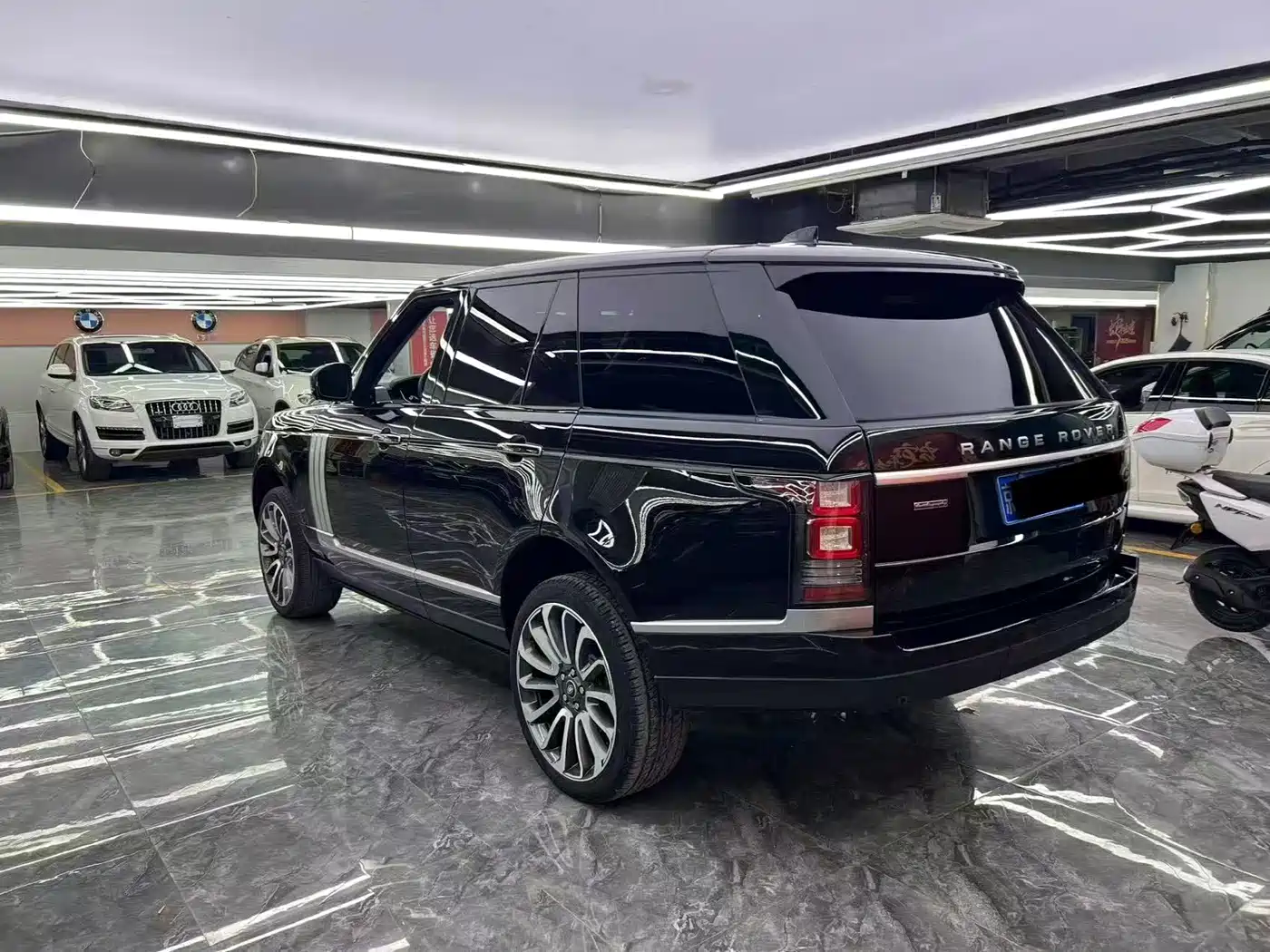 Land Rover Range Rover 2017 3.0 SC V6 Vogue фото 9