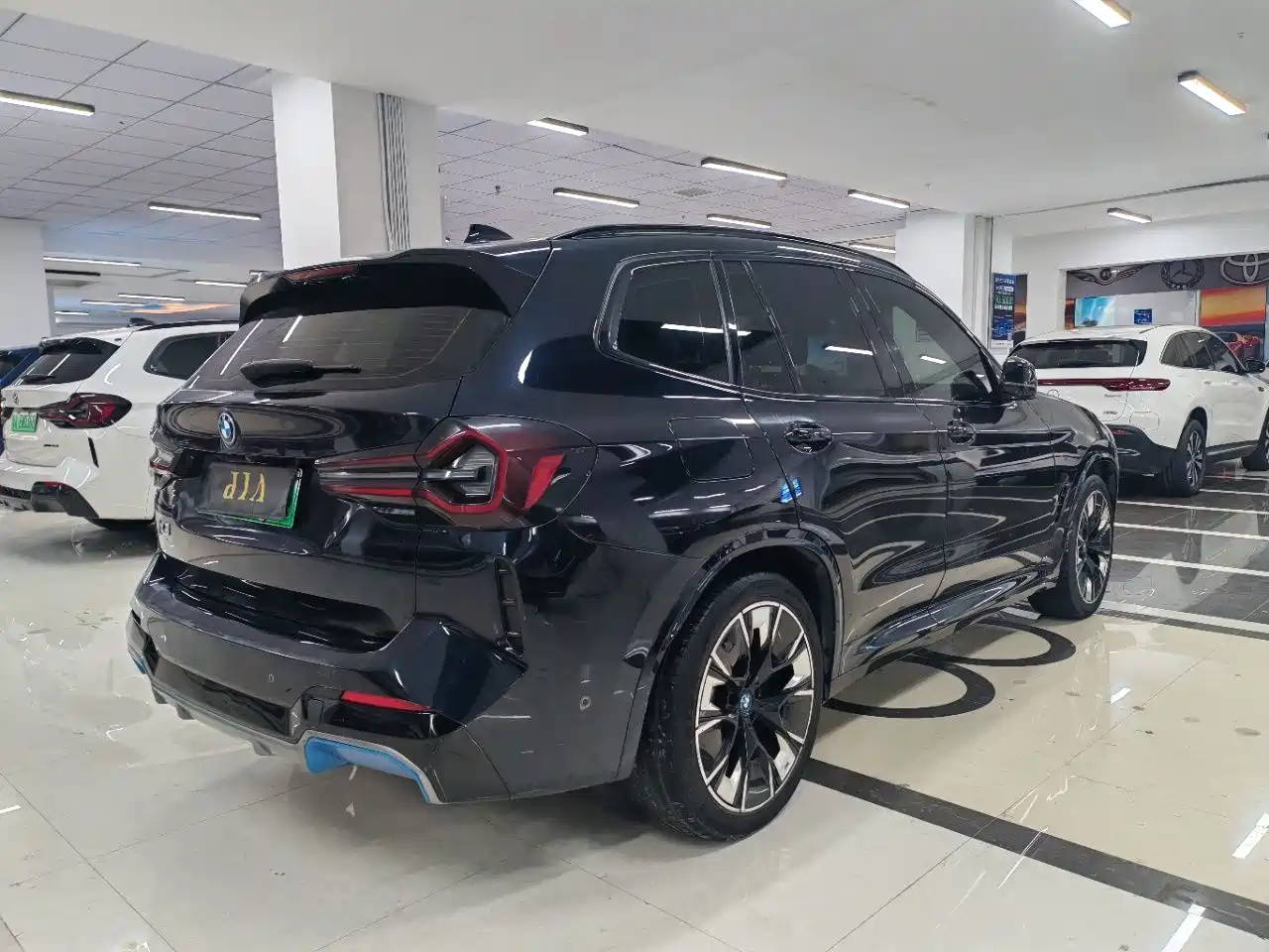 BMW IX3