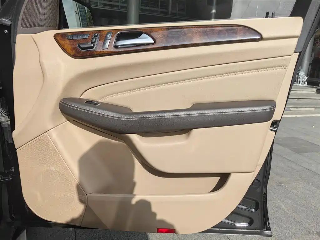 Mercedes-Benz M-Class 2014 ML 400 4MATIC Luxury фото 17