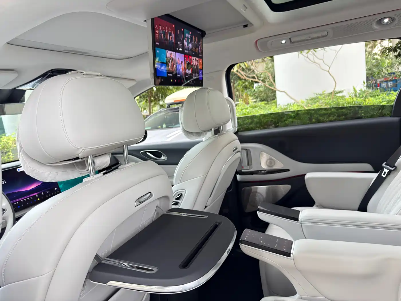 Voyah Auto Voyah Dreamer 2025 PHEV AWD Flagship Kunpeng Edition фото 11