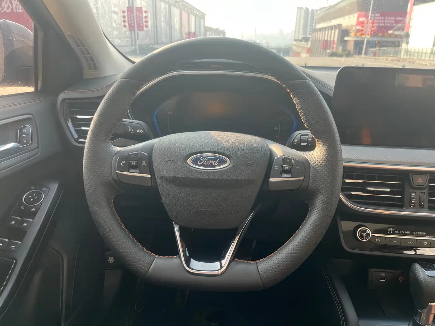 FORD FOX