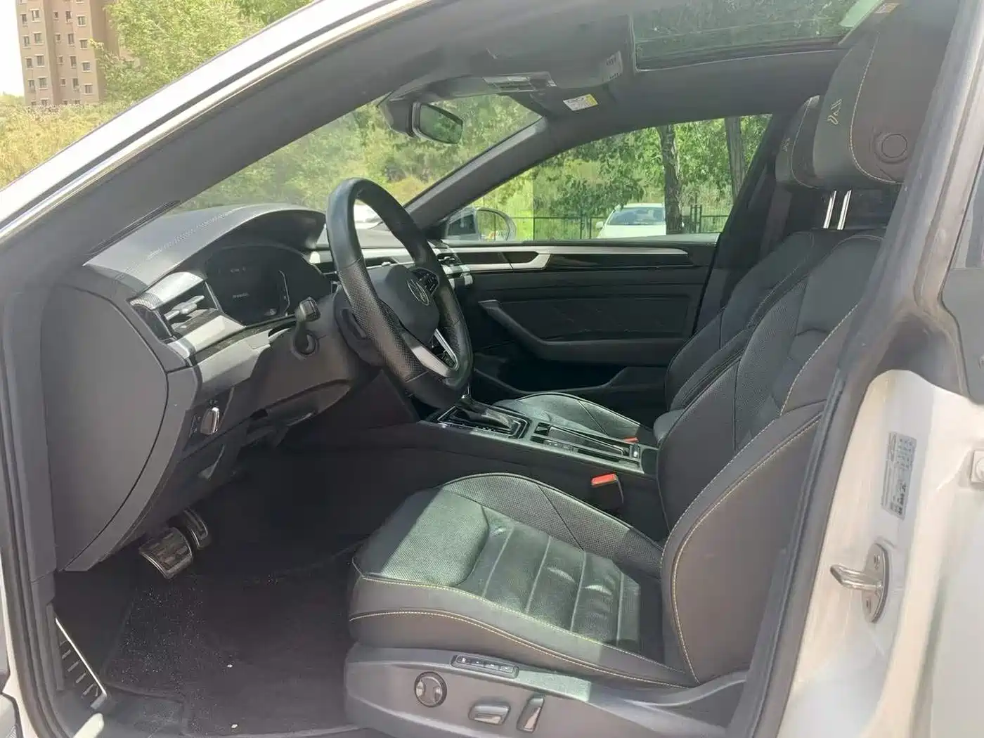 Volkswagen FAW-Volkswagen CC 2023 380TSI Eye-catching Edition фото 4